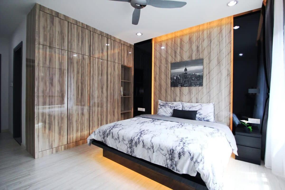 Apartment A Stylish High-floor 2br Suasana Views Johor Bahru
